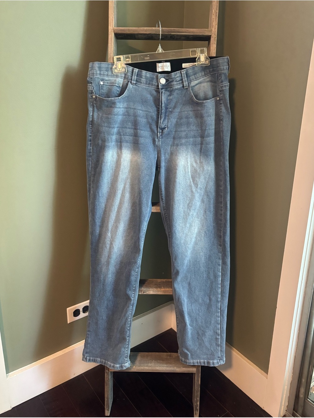 Angels Sculpt Straight Leg Jeans